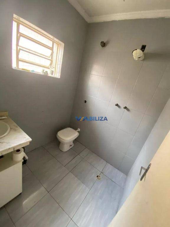 Casa à venda com 3 quartos, 120m² - Foto 2