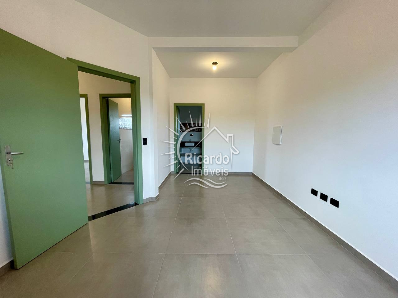 Casa à venda com 4 quartos, 170m² - Foto 26