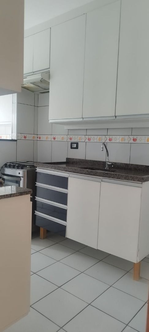 Apartamento para alugar com 2 quartos, 45m² - Foto 4