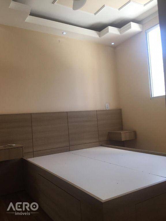 Apartamento à venda com 2 quartos, 50m² - Foto 3