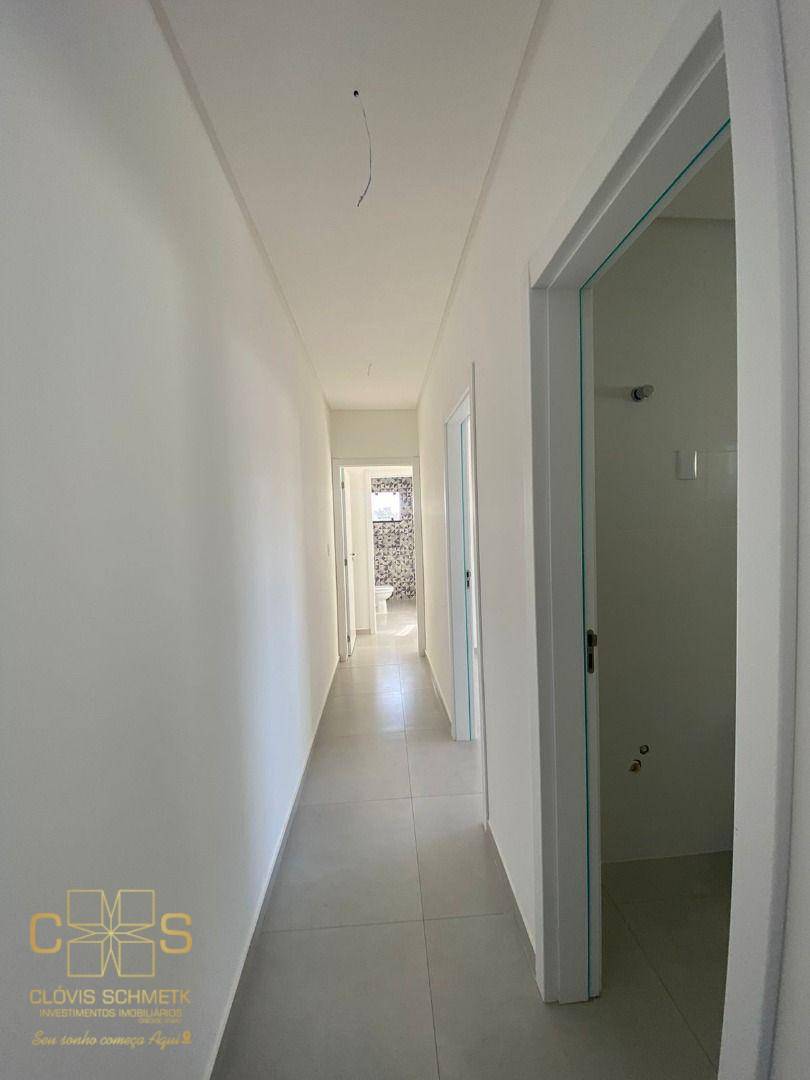 Apartamento à venda com 2 quartos, 80m² - Foto 13