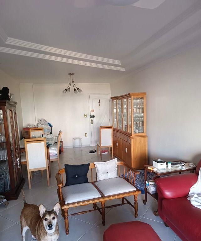 Apartamento à venda com 3 quartos, 137m² - Foto 8