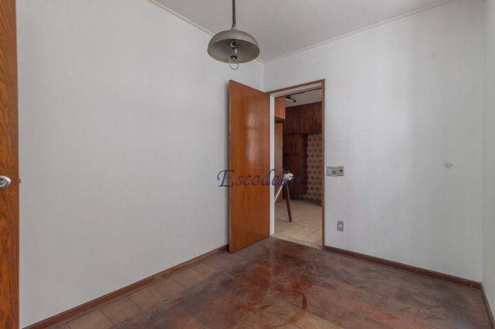 Apartamento à venda com 3 quartos, 246m² - Foto 16