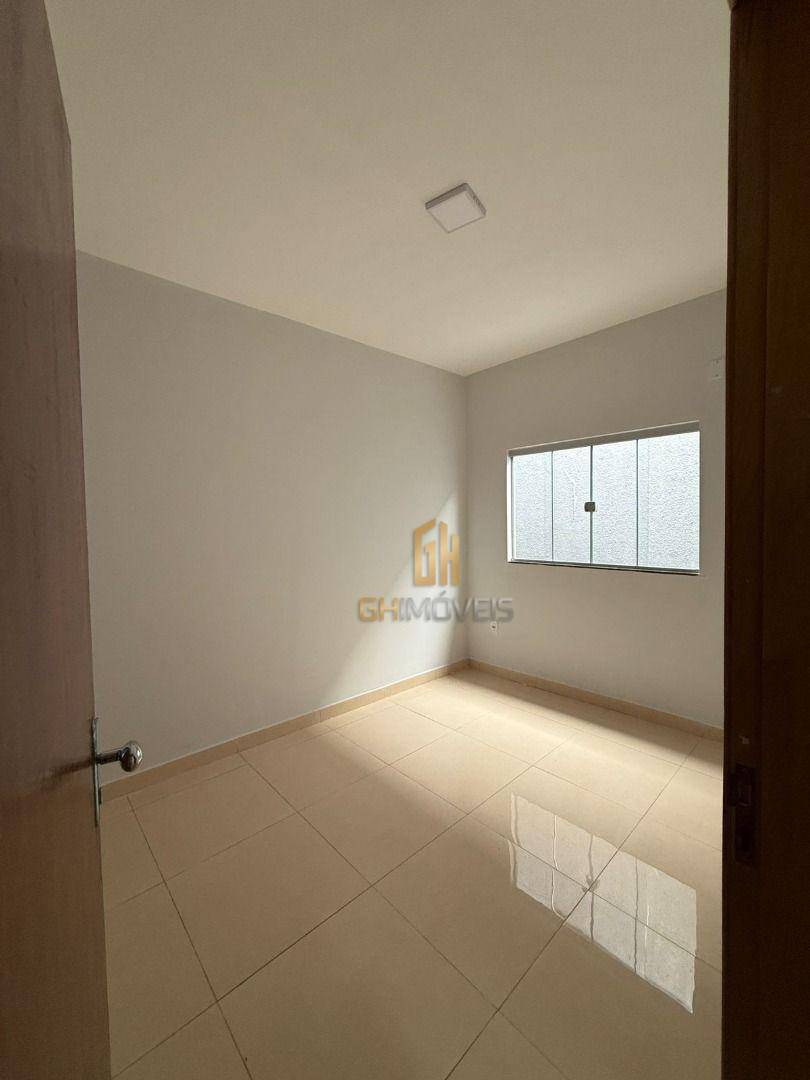 Casa à venda com 3 quartos, 98m² - Foto 3