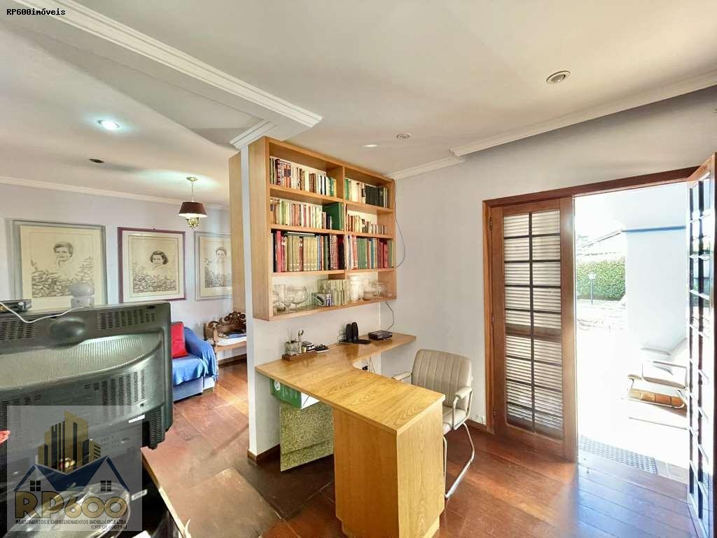 Casa à venda com 6 quartos, 1008m² - Foto 19