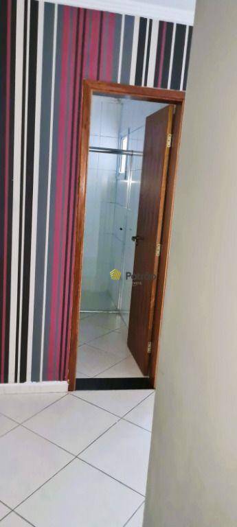Apartamento para alugar com 3 quartos, 70m² - Foto 8