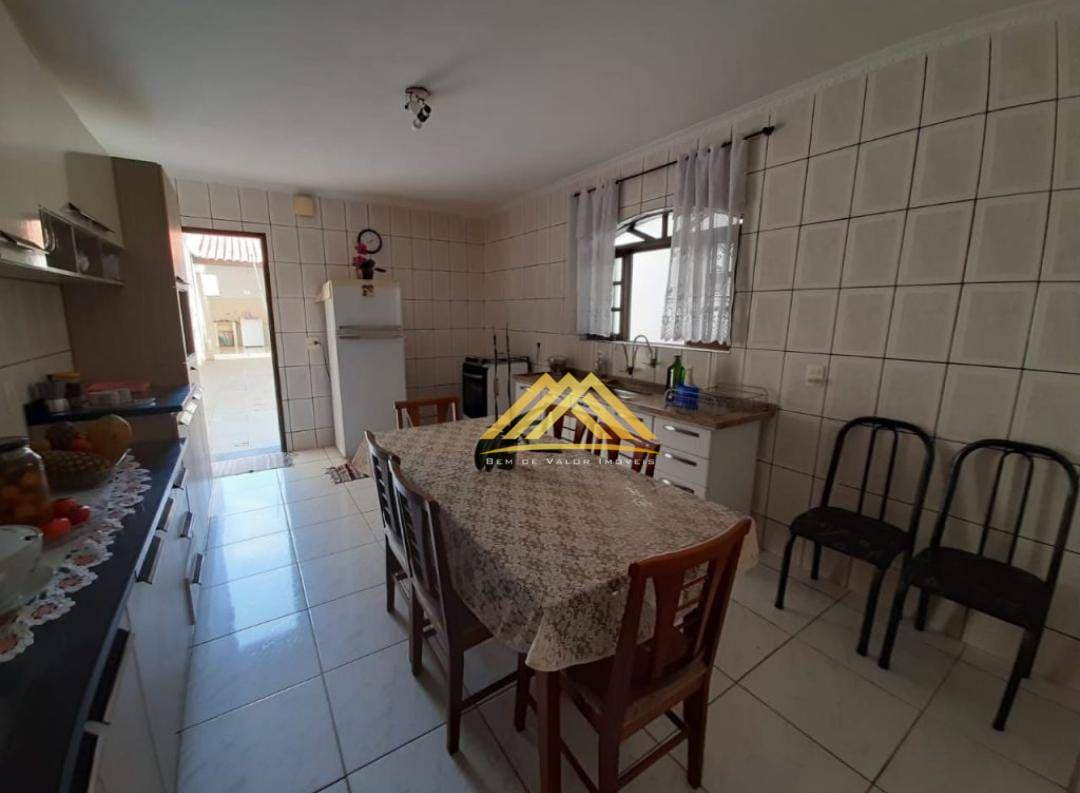 Sobrado à venda com 3 quartos, 165m² - Foto 3