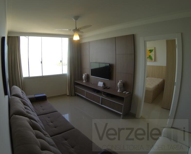 Apartamento à venda com 4 quartos, 180m² - Foto 4