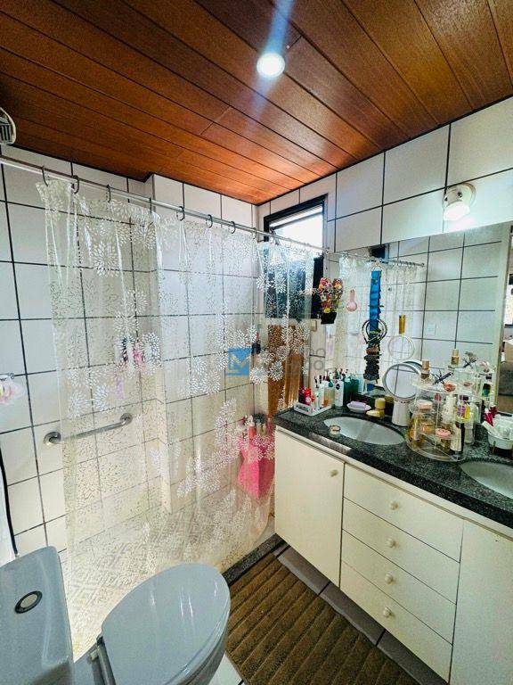 Apartamento à venda com 4 quartos, 140m² - Foto 12