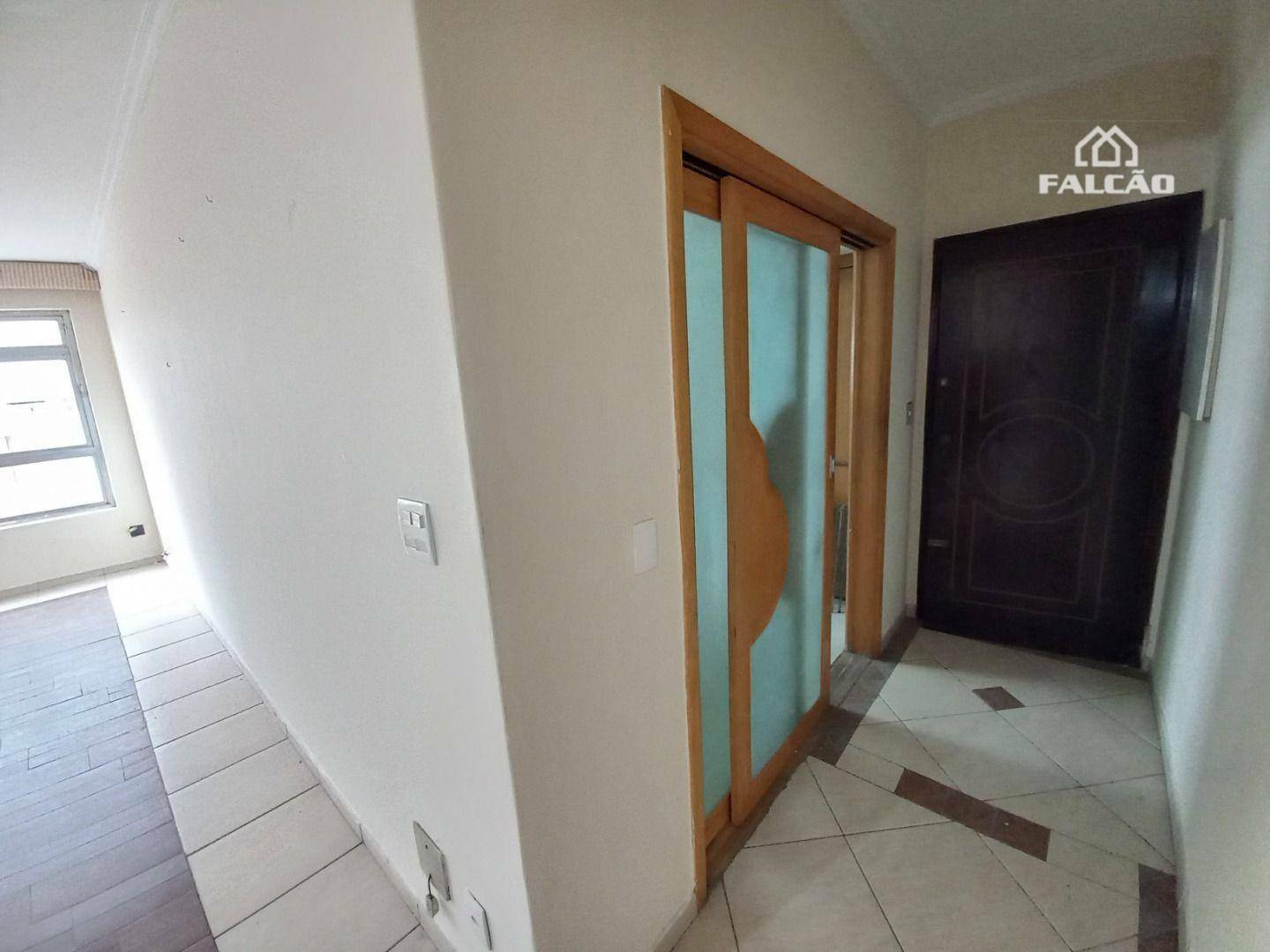 Apartamento à venda com 3 quartos, 139m² - Foto 19