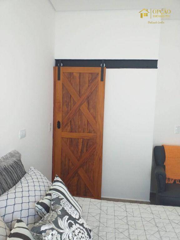 Casa à venda com 3 quartos, 103m² - Foto 11