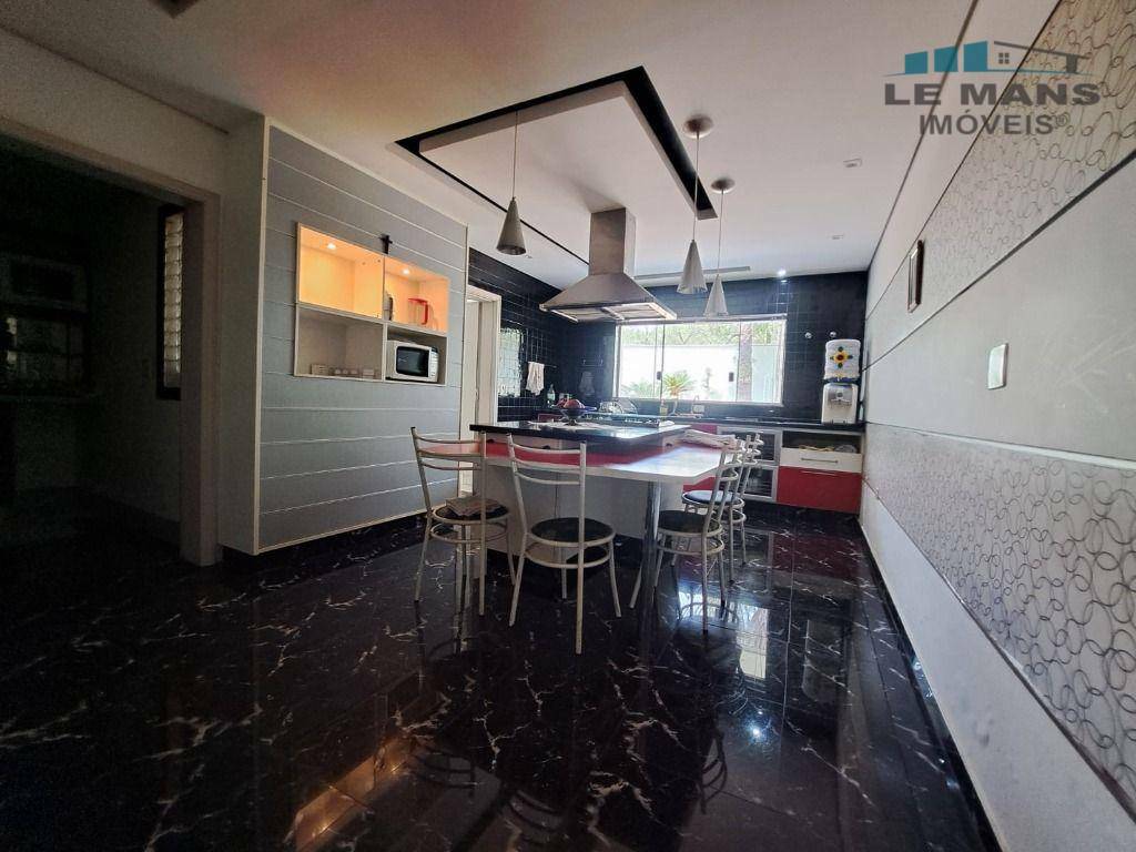 Casa à venda com 7 quartos, 733m² - Foto 15