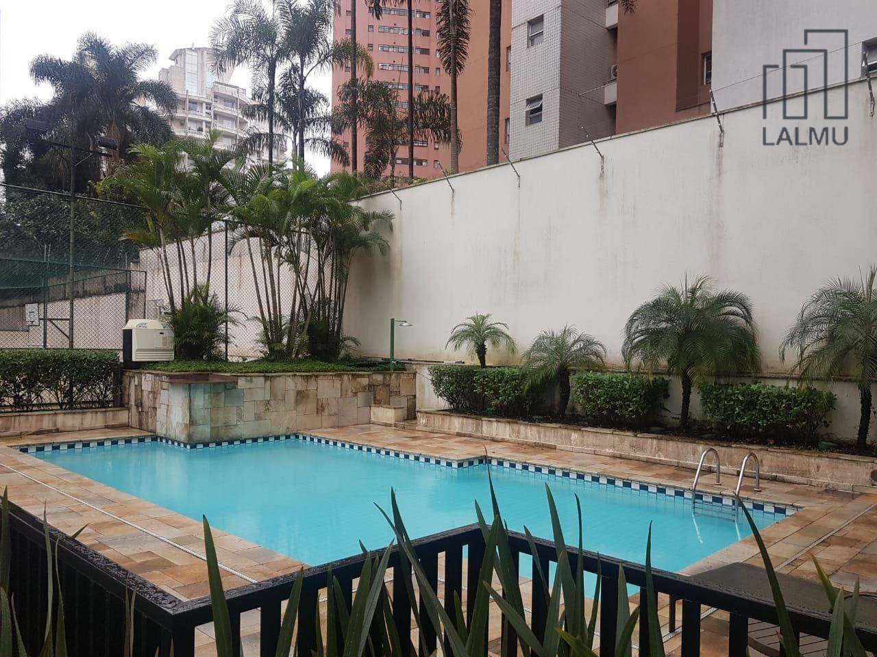 Apartamento para alugar com 3 quartos, 126m² - Foto 1