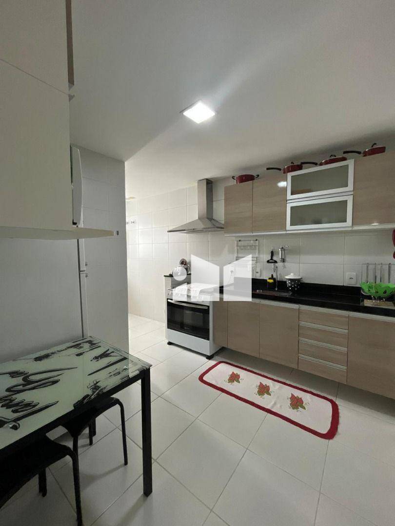 Apartamento à venda com 3 quartos, 105m² - Foto 9