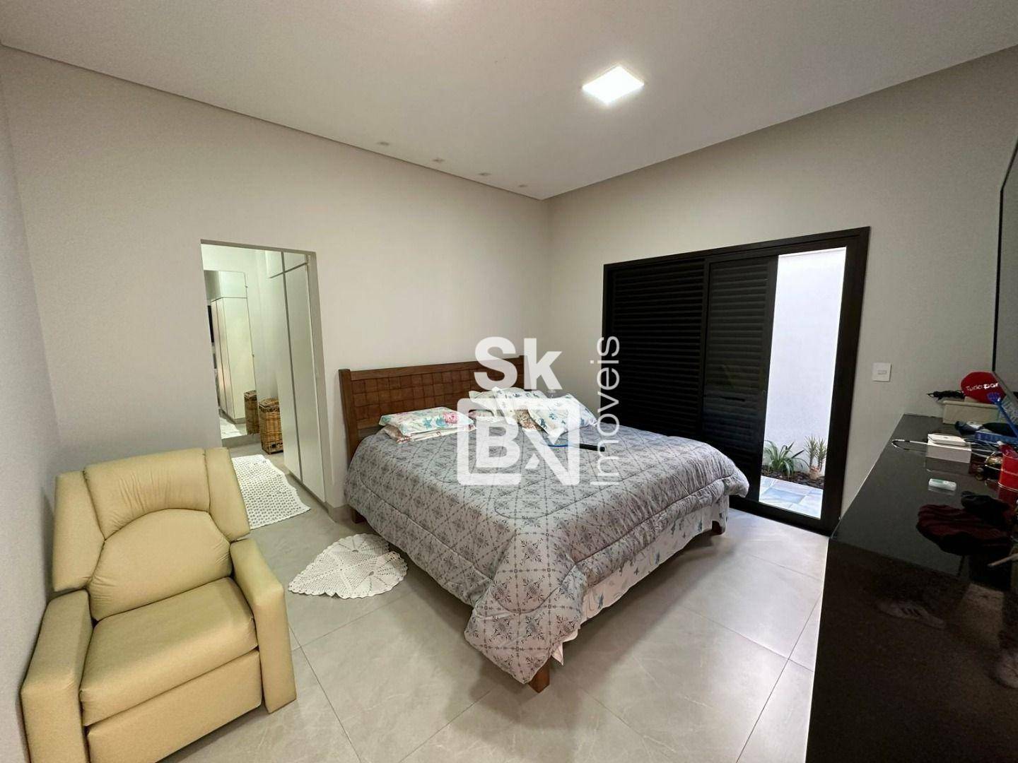 Casa de Condomínio à venda com 3 quartos, 230m² - Foto 16