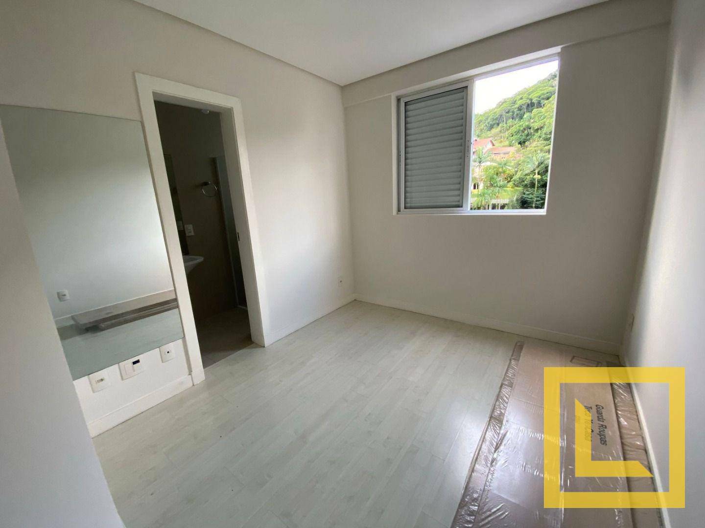 Apartamento à venda com 3 quartos, 110m² - Foto 13