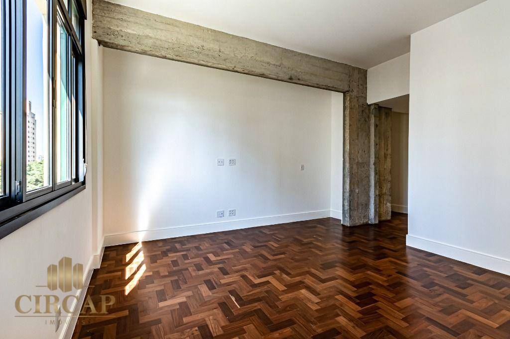 Apartamento à venda com 3 quartos, 212m² - Foto 9