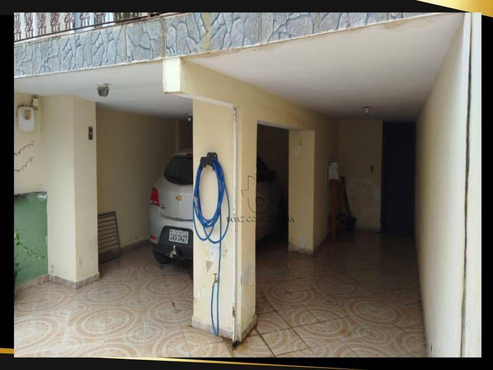 Casa à venda com 6 quartos, 342m² - Foto 15