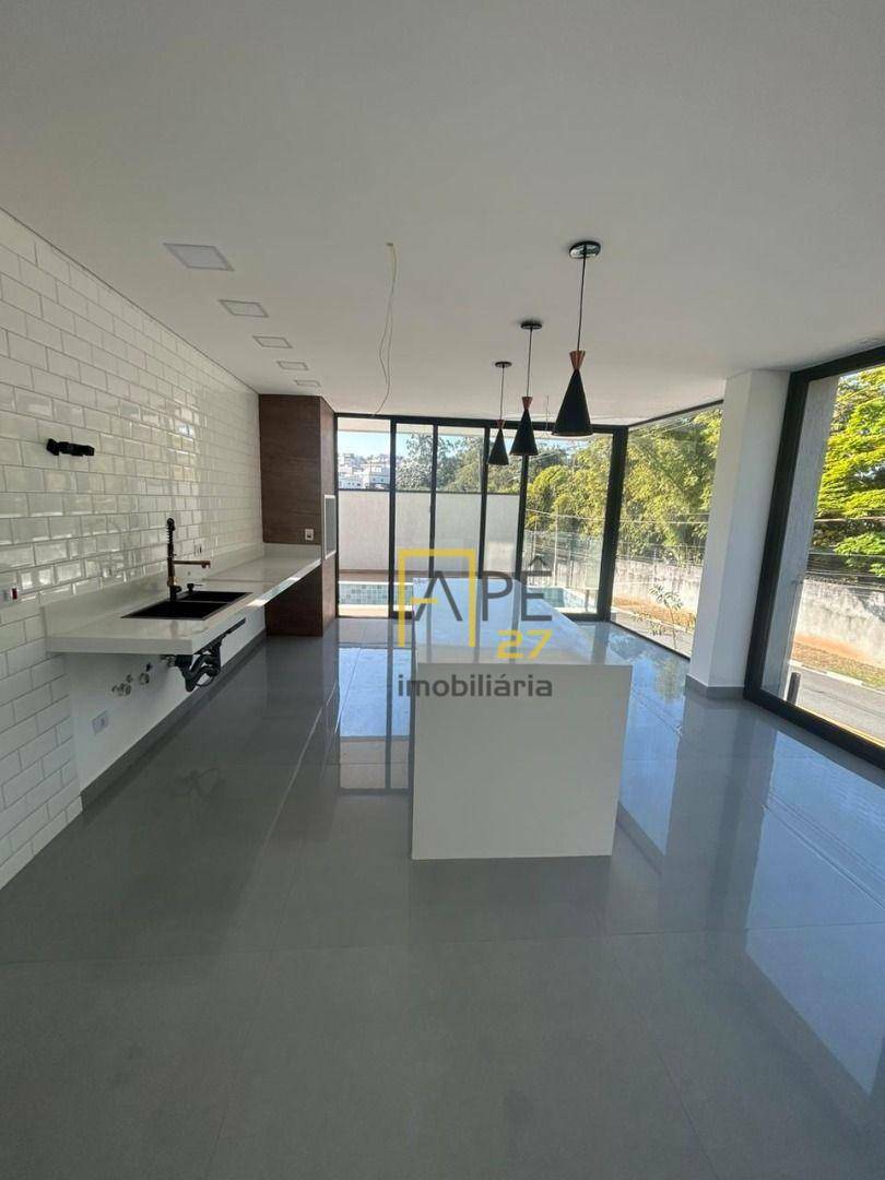 Sobrado à venda com 4 quartos, 340m² - Foto 11