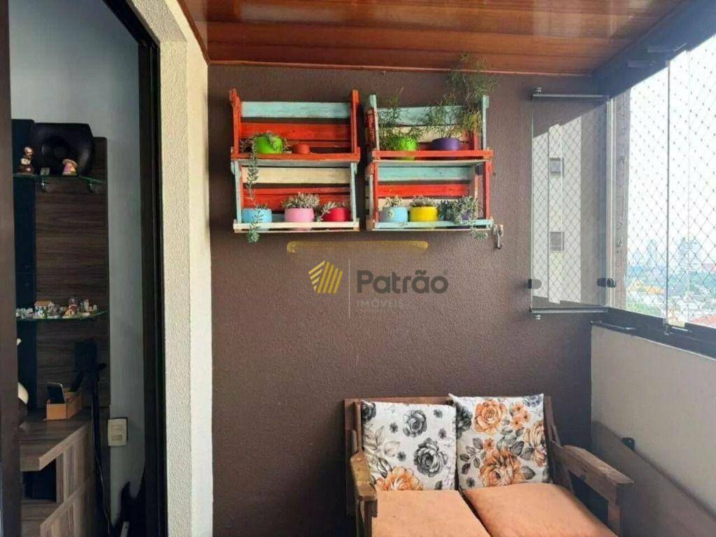 Apartamento à venda com 3 quartos, 110m² - Foto 7