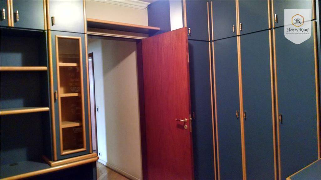 Apartamento à venda com 3 quartos, 135m² - Foto 7