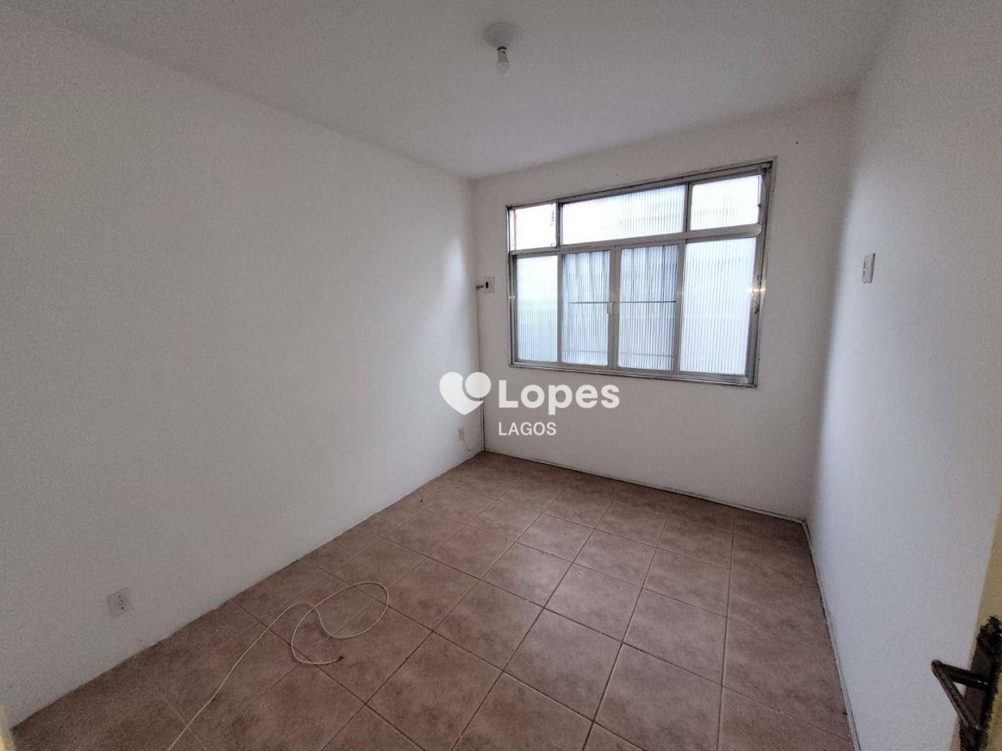 Apartamento à venda com 2 quartos, 70m² - Foto 1