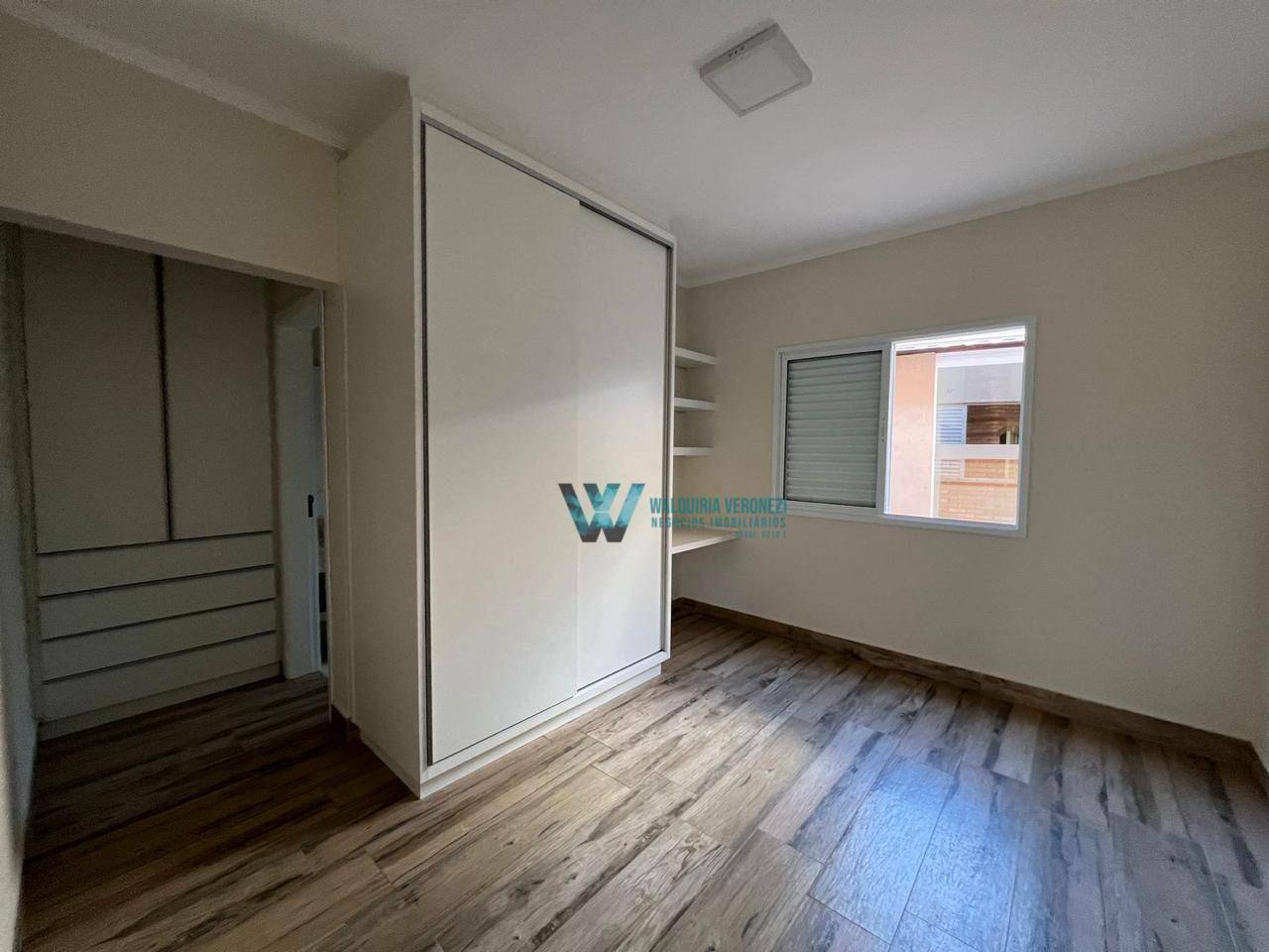 Casa à venda com 4 quartos, 222m² - Foto 14