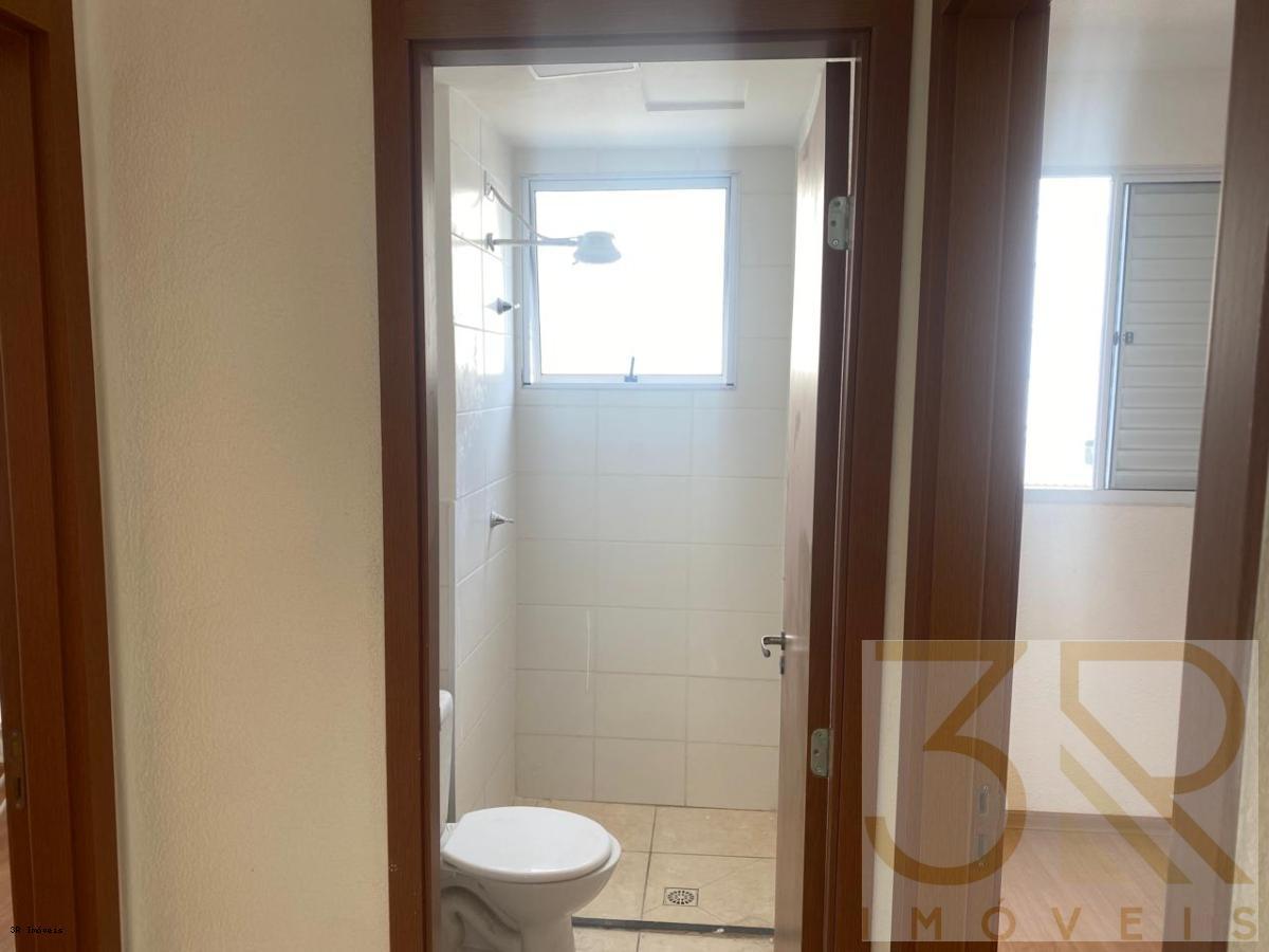 Apartamento à venda com 2 quartos, 46m² - Foto 3