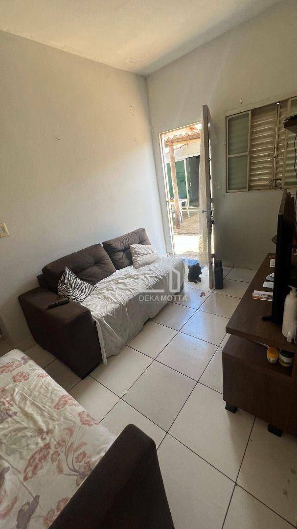 Casa à venda com 3 quartos, 1m² - Foto 18