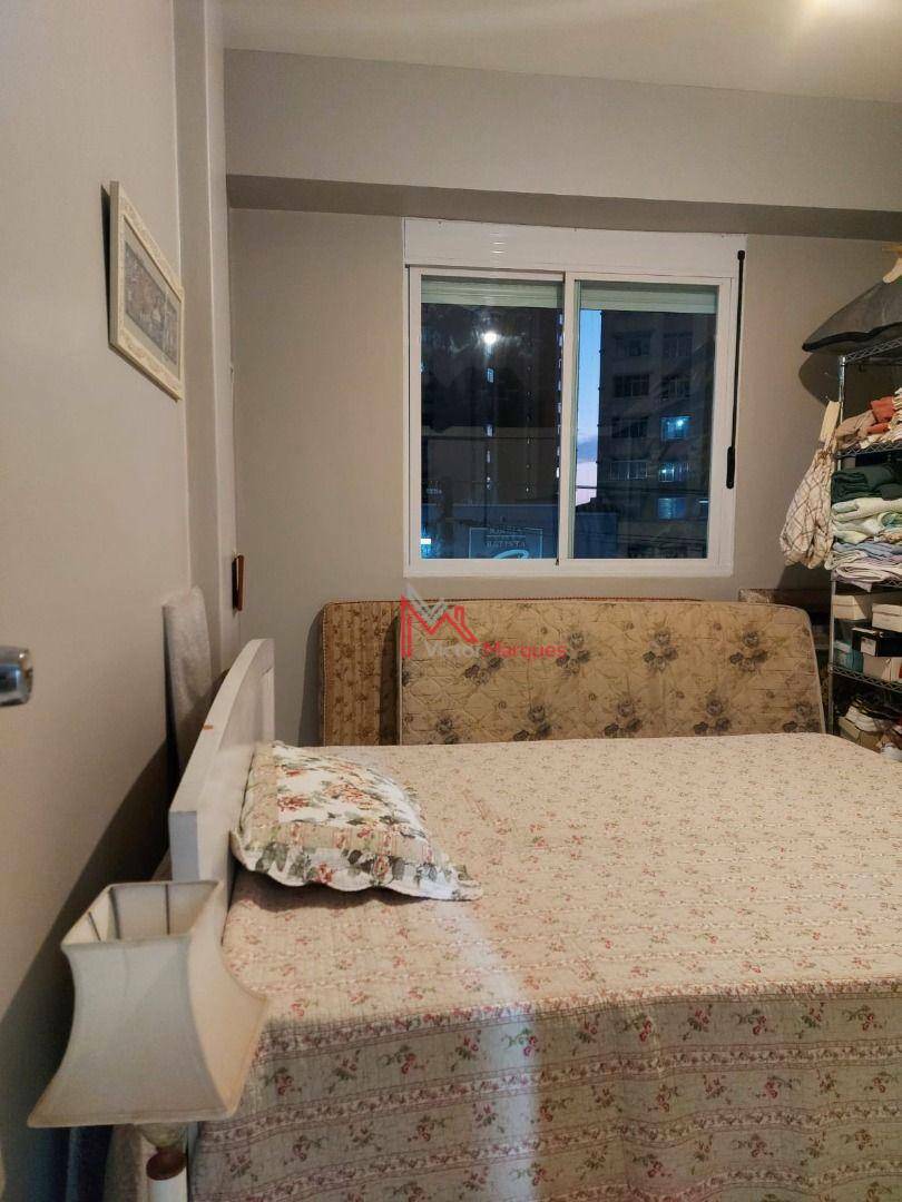 Apartamento à venda com 3 quartos, 122m² - Foto 11