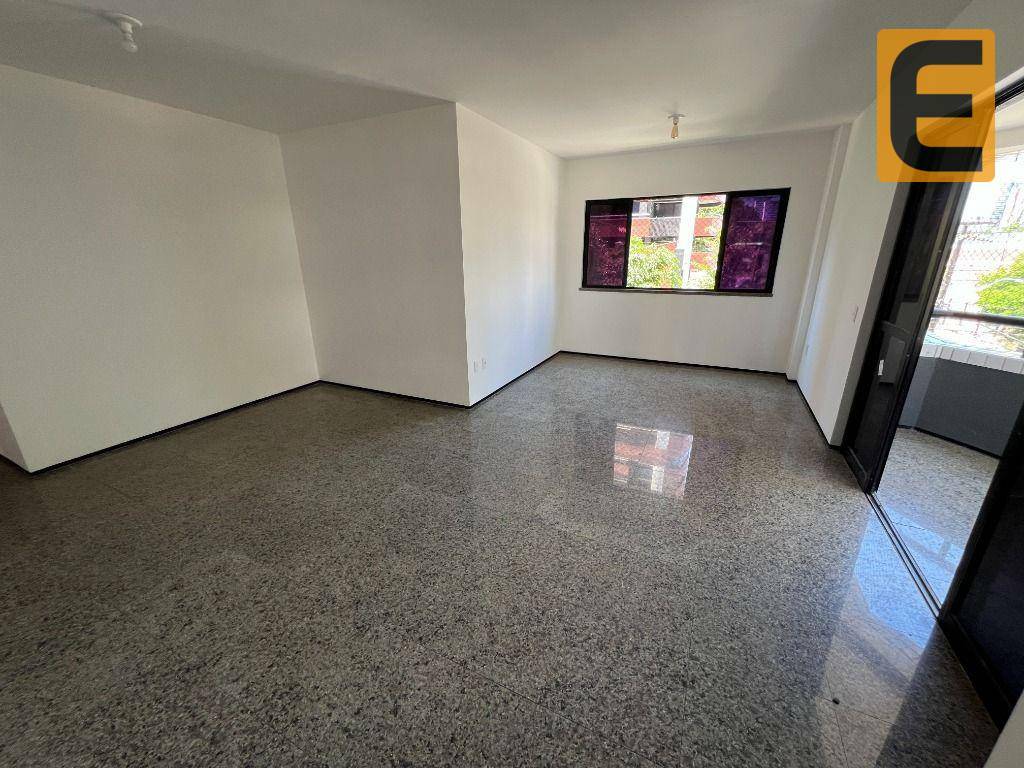 Apartamento à venda com 3 quartos, 125m² - Foto 3