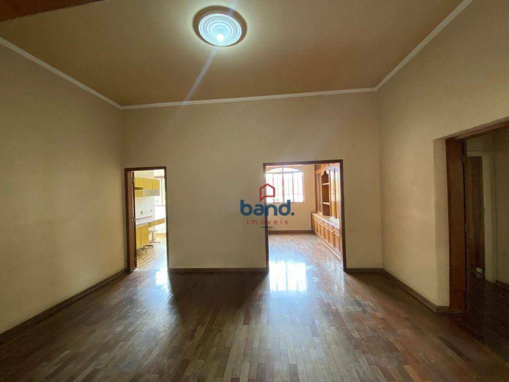 Casa à venda com 3 quartos, 298m² - Foto 7