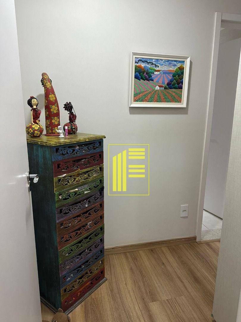 Apartamento à venda com 3 quartos, 114m² - Foto 13