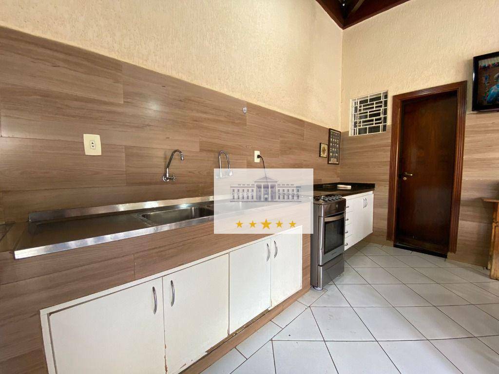 Casa à venda com 3 quartos, 200m² - Foto 10