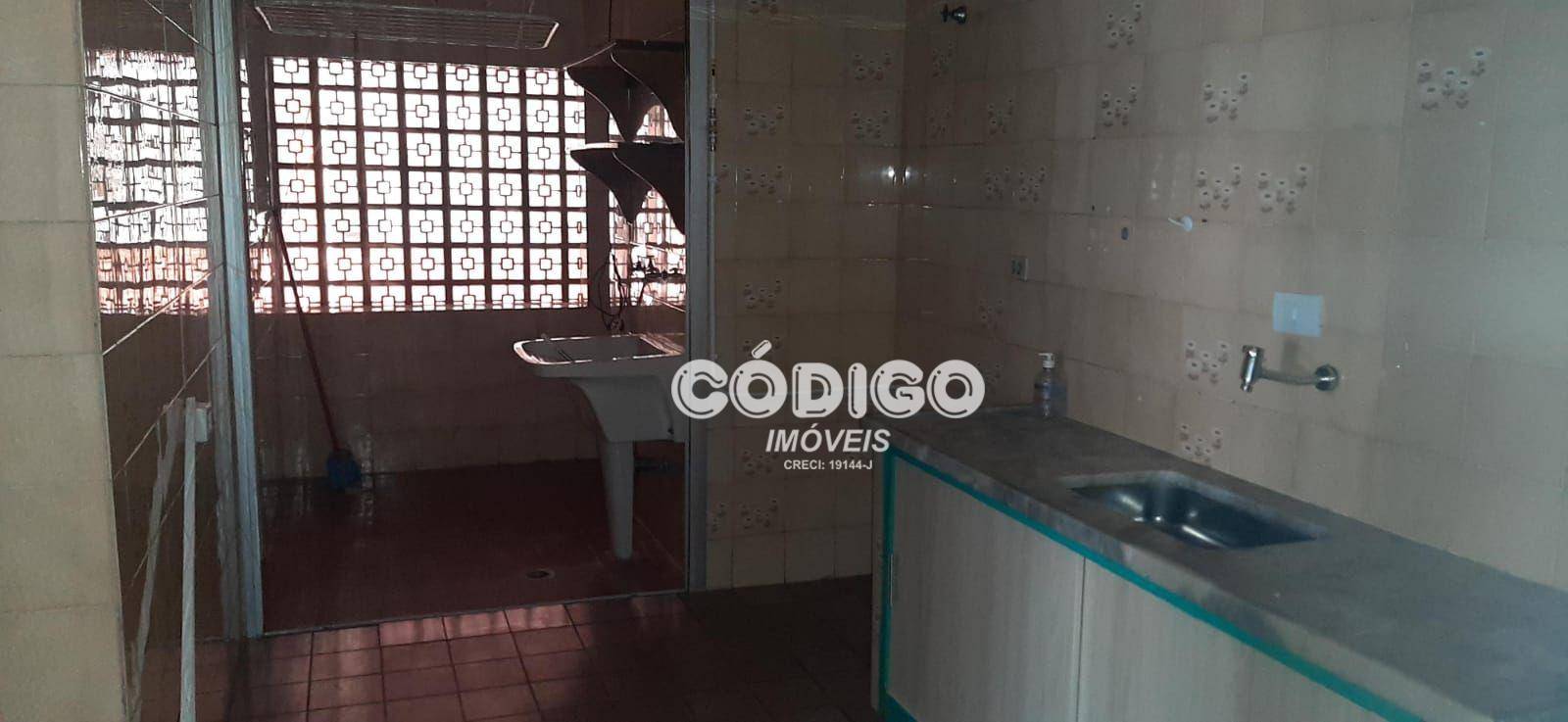 Apartamento à venda com 3 quartos, 107m² - Foto 3