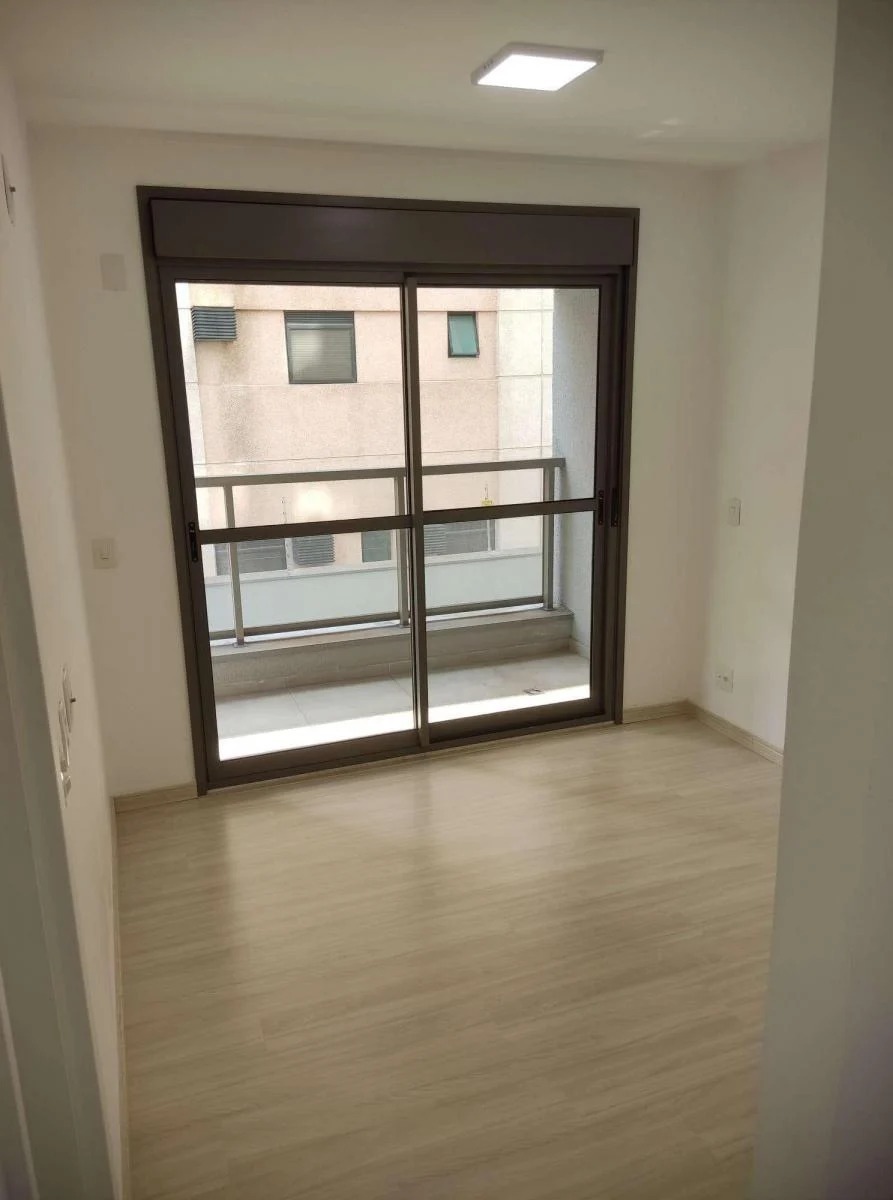 Apartamento à venda com 1 quarto, 42m² - Foto 1