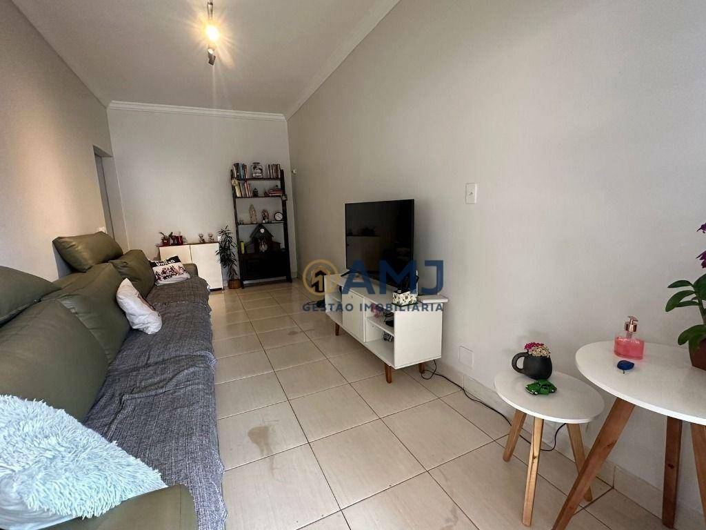 Casa à venda com 3 quartos, 213m² - Foto 4