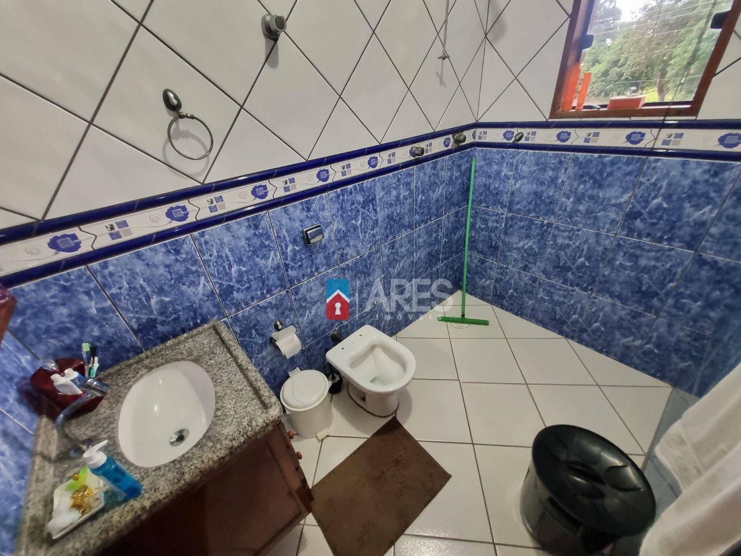 Casa à venda com 4 quartos, 135m² - Foto 12