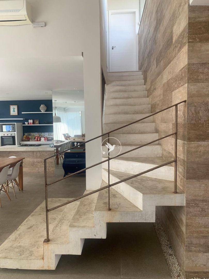 Casa à venda com 8 quartos, 580m² - Foto 60