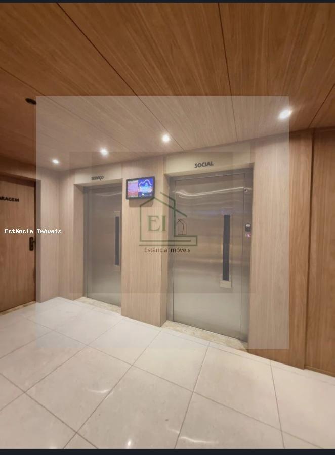 Apartamento à venda com 2 quartos, 62m² - Foto 2