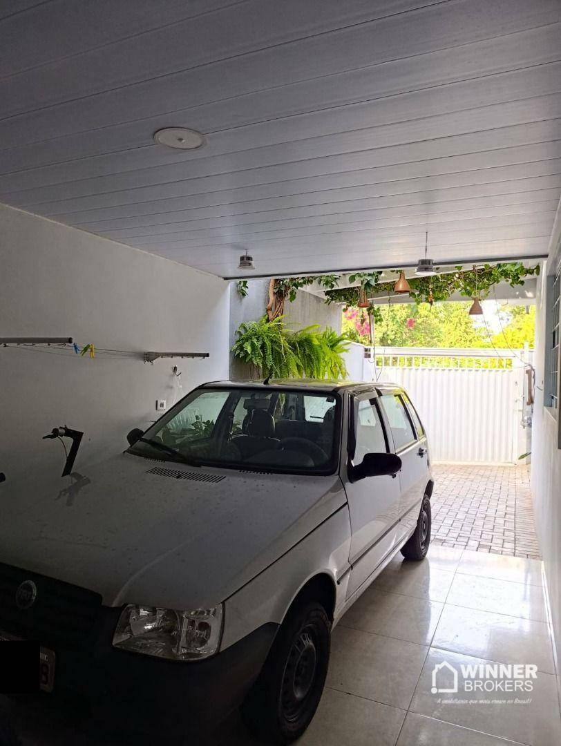 Casa à venda com 2 quartos, 90m² - Foto 3