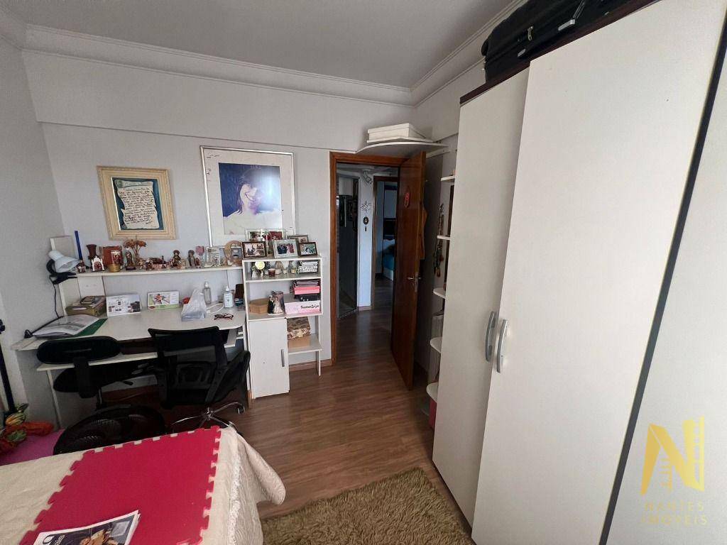 Apartamento à venda com 3 quartos, 96m² - Foto 9