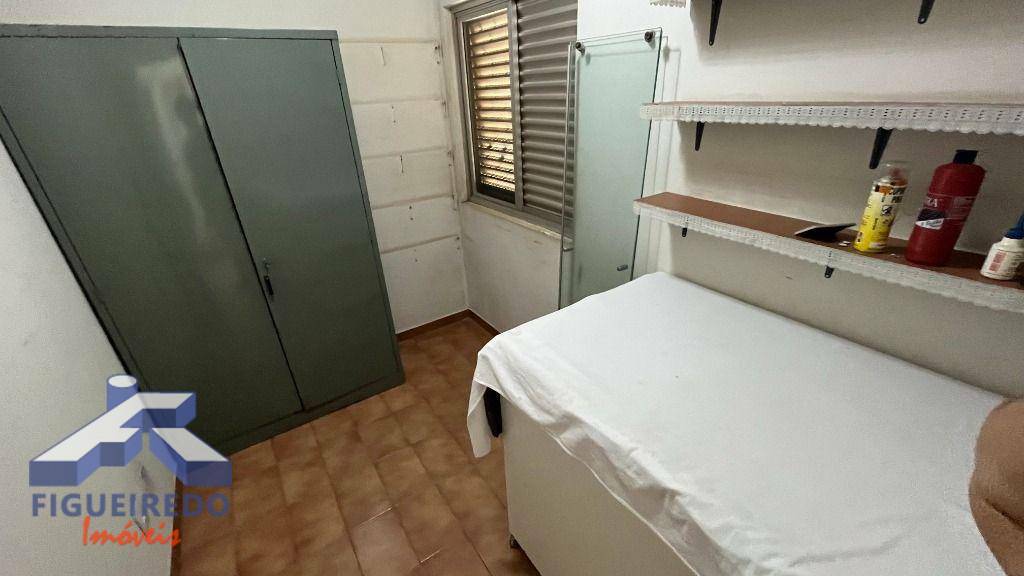 Apartamento à venda com 4 quartos, 197m² - Foto 25