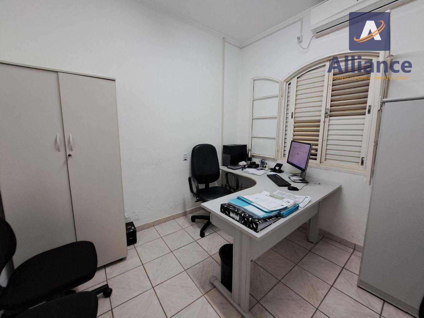 Casa à venda e aluguel, 200m² - Foto 18