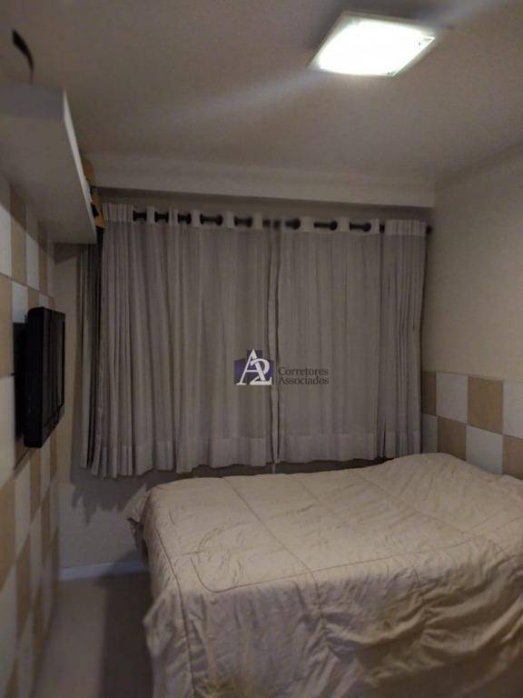 Apartamento à venda com 2 quartos, 70m² - Foto 11