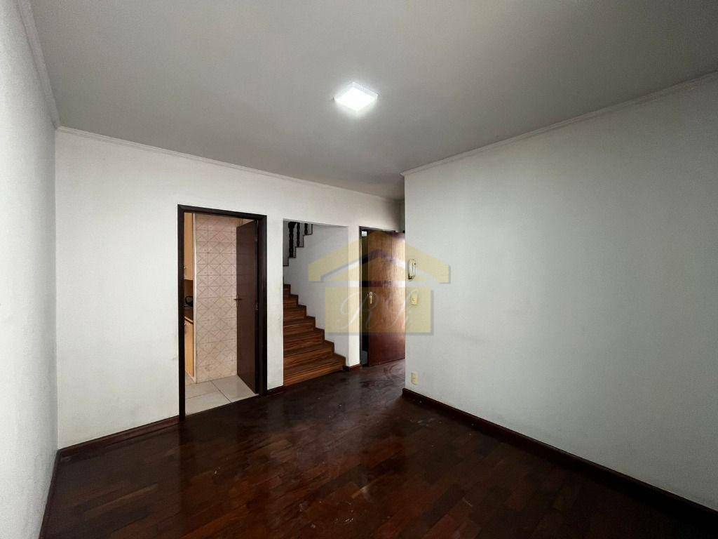 Sobrado à venda e aluguel com 3 quartos, 220m² - Foto 23