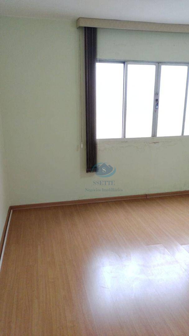 Apartamento à venda com 2 quartos, 62m² - Foto 12