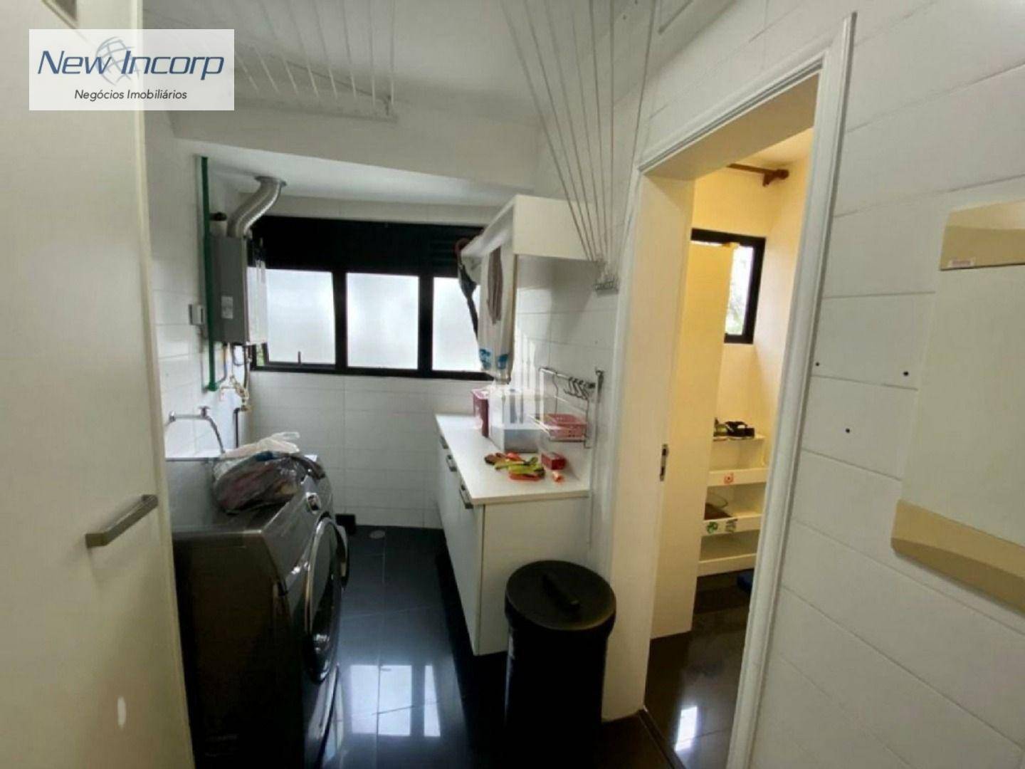 Apartamento à venda com 4 quartos, 198m² - Foto 6