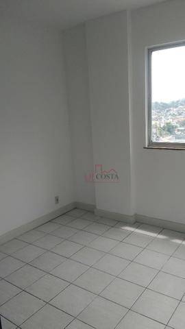 Apartamento à venda com 2 quartos, 65m² - Foto 12