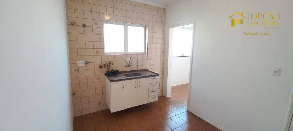 Apartamento à venda com 2 quartos, 65m² - Foto 3